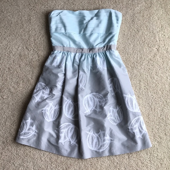 BCBGMaxAzria Dresses & Skirts - Size 4 BCBGMAXAZRIA dress